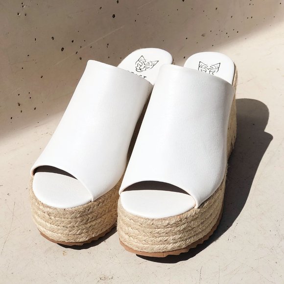 NEW White Smooth Faux Leather Espadrilles Chunky Platform Wedge Slides Sandals - Picture 5 of 13